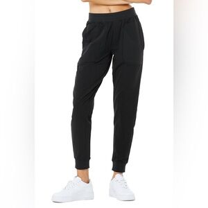 ALO Yoga Black 7/8 easy sweatpants size small EUC